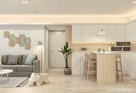 現代化的公寓設有白色裝修廚房和客廳，由裕利工程設計