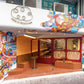 跑馬地成和道咖啡店門口的彩色壁畫是裕利工程。