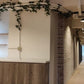 辦公室走廊，牆上生長著裕利工程品牌。